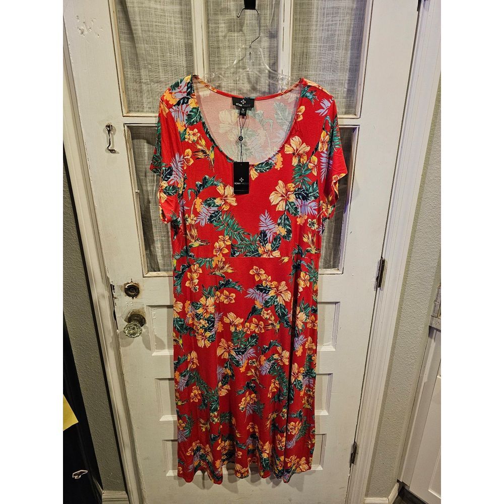 New! Ronni Nicole Red and Multi Color Hawaiian Maxi‎ Dress